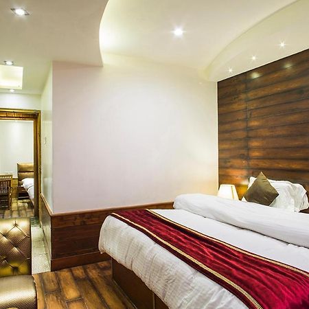 Hotel Sunrise Шимла Екстериор снимка